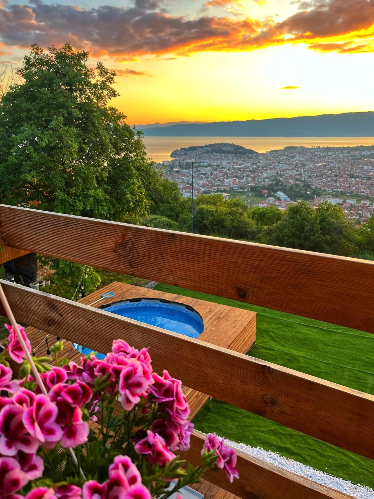 Villa & Apartments Cityview Ohrid Bagian luar foto